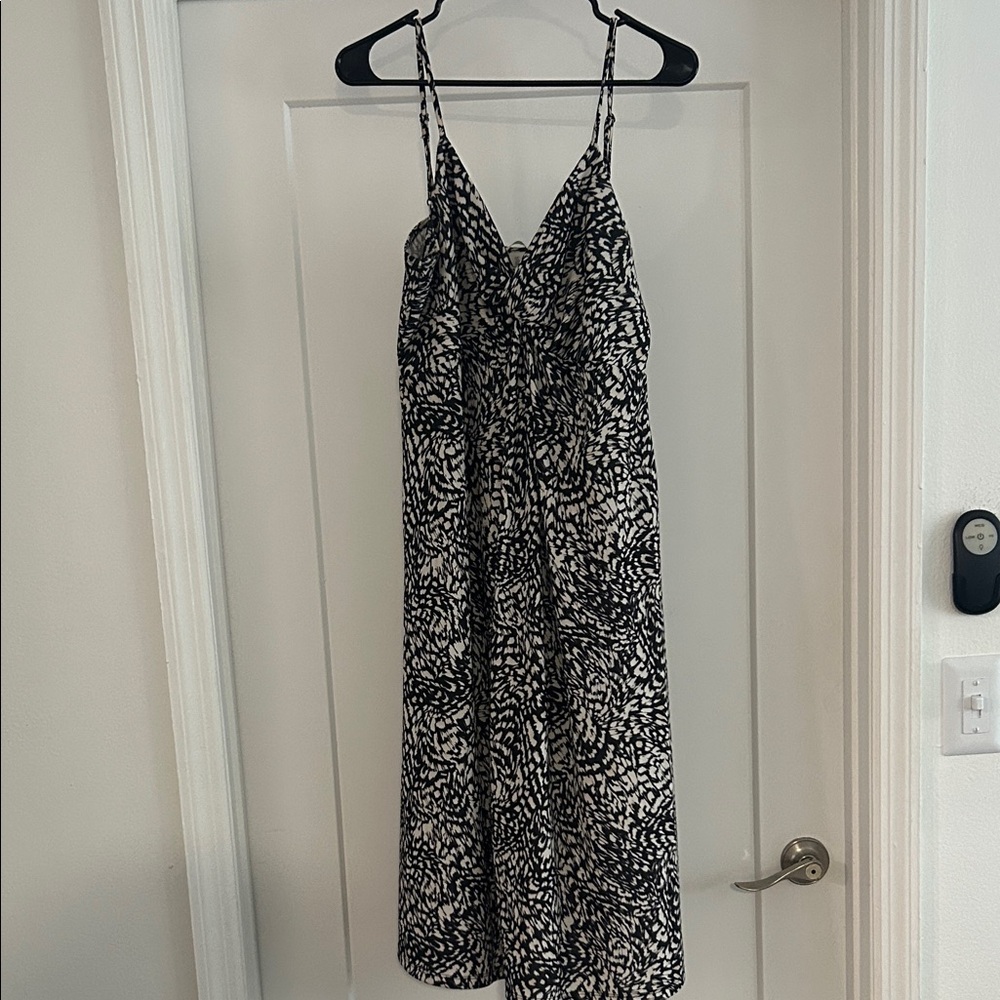 H&M Black and White Midi Dress